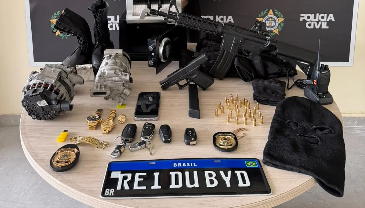 Segundo a Polícia Civil, o investigado é suspeito de envolvimento em um esquema de obtenção, receptação e comercialização de peças provenientes de veículos roubados