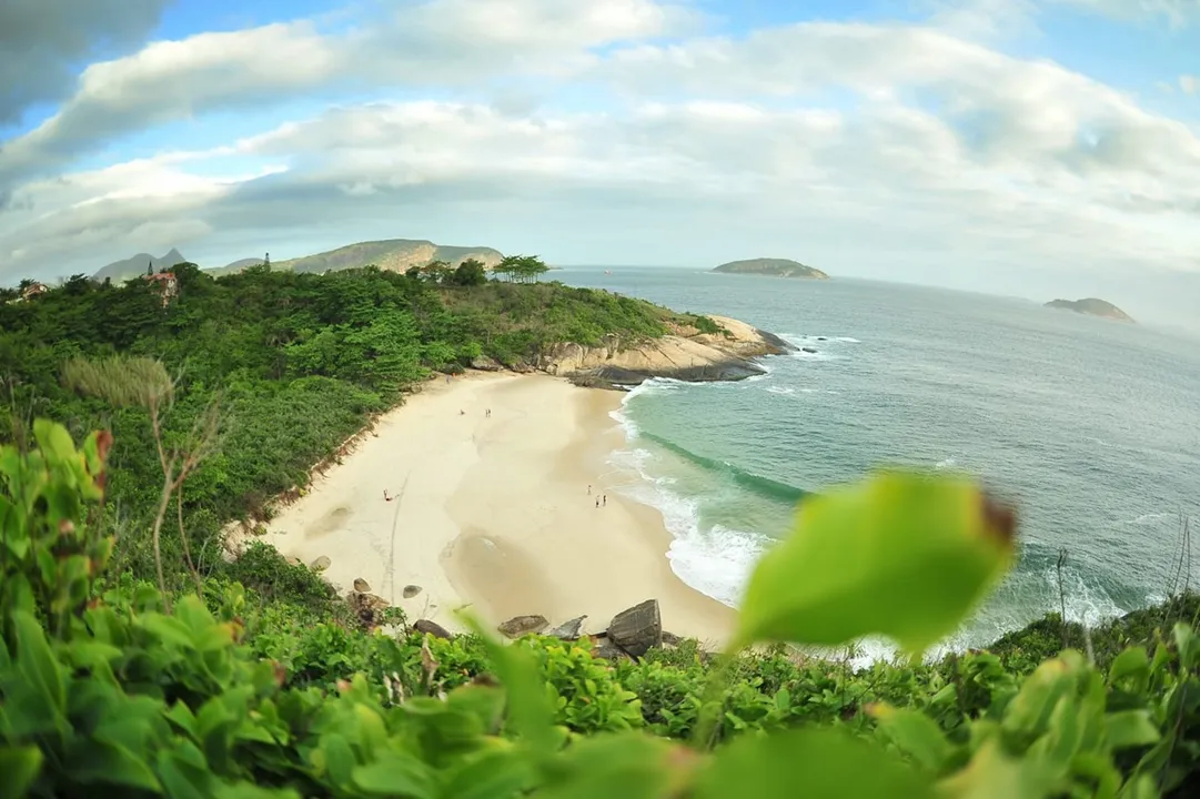 A certificação é concedida após a análise de critérios que envolvem qualidade da água, gestão e educação ambiental, segurança, serviços, acessibilidade e informações aos frequentadores
