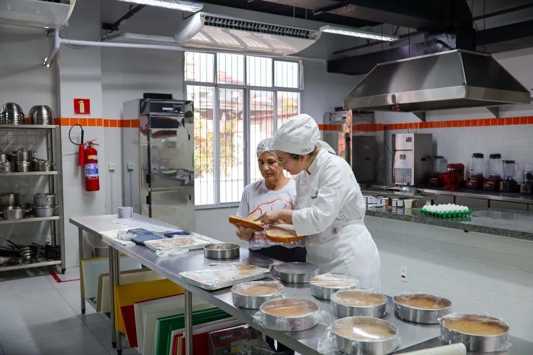 Prefeitura de Niterói amplia formação profissional na área de alimentação com 200 novas vagas