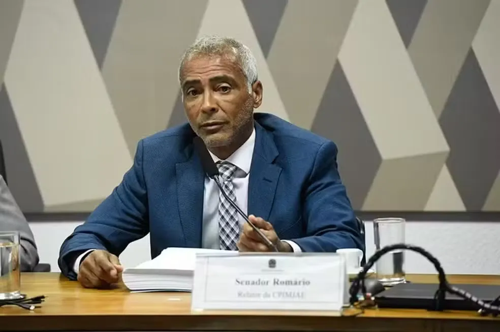 Senador Romário oficializou a solicitação de desfiliação do Partido Liberal (PL)