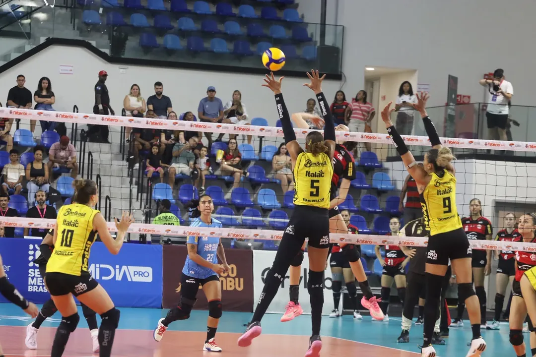 A Copa Supervôlei Feminino foi realizada pelo Sportlab com patrocínio master da Prefeitura de Niterói e da Secretaria Municipal de Esporte e Lazer