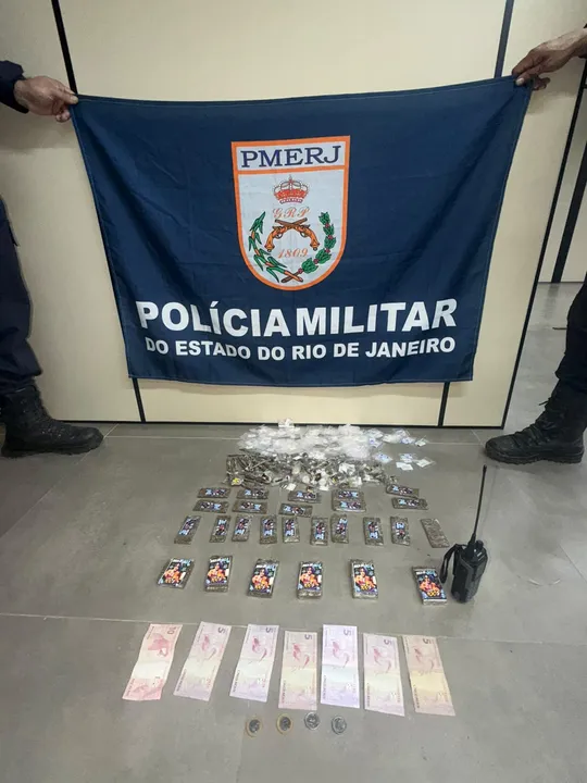 Material apreendido com os suspeitos
