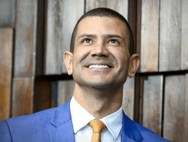 Douglas Ruas