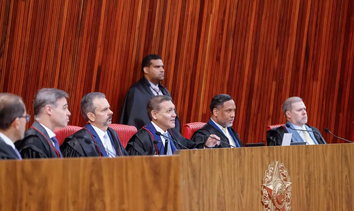 Conforme a decisão, canais que receberem apoio técnico ou financeiro das campanhas deverão ser registrados na Justiça Eleitoral