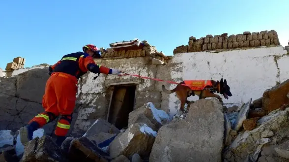 Pelo menos 16 pessoas morreram e 32 ficaram feridas no terremoto de magnitude 7