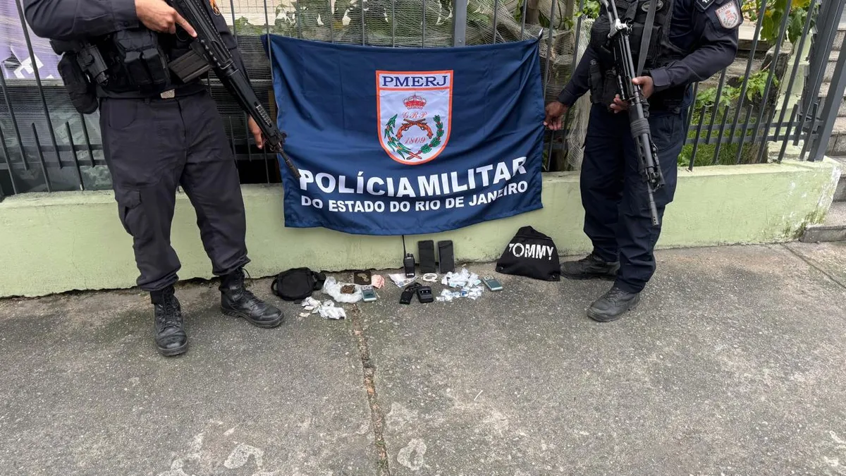 Policiais atuaram em duas comunidades do bairro Santa Rosa