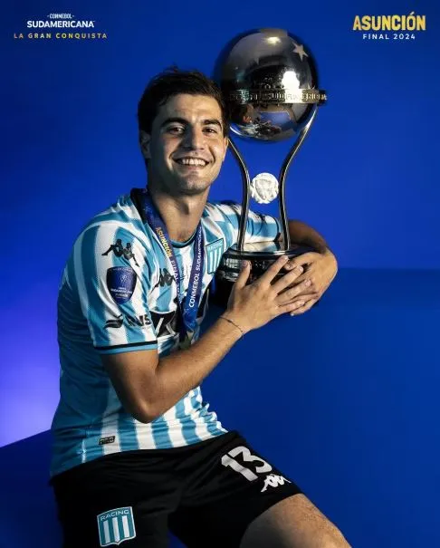 Vasco se acerta com o Racing e terá Sosa como reforço
