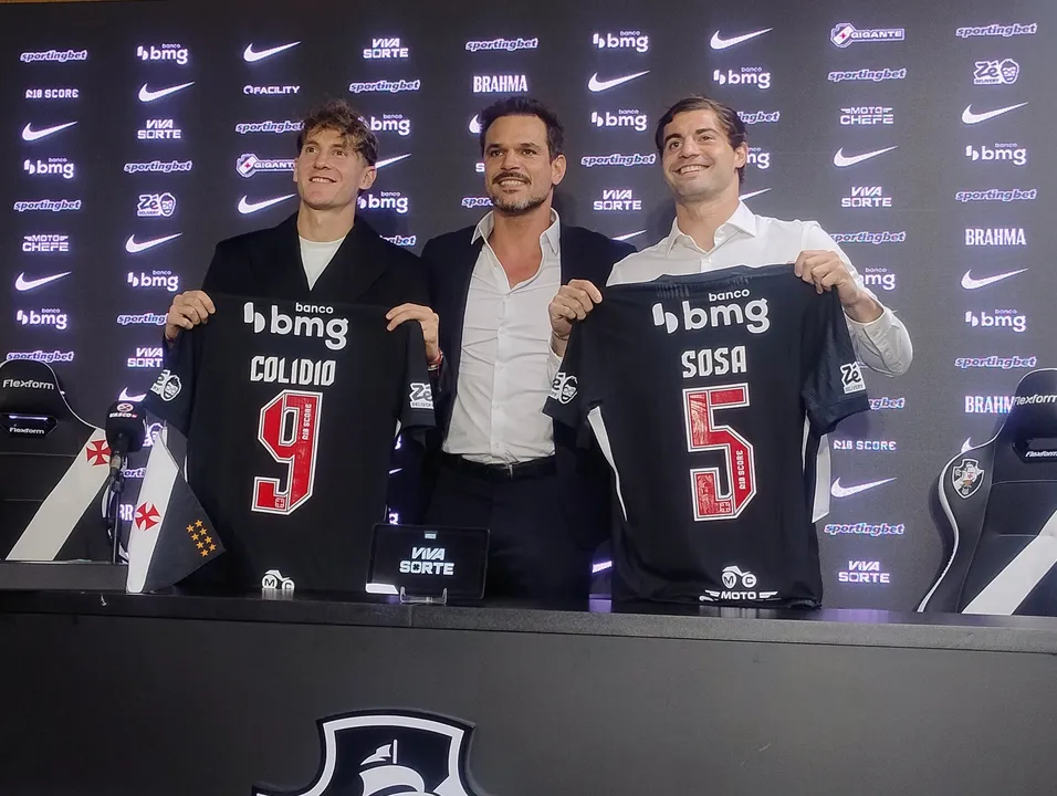 Vasco apresenta Sosa e Colidio como novos reforços para sequência da temporada