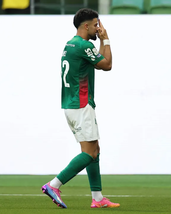 Flaco marcou o primeiro e o último gol da goleada palmeirense