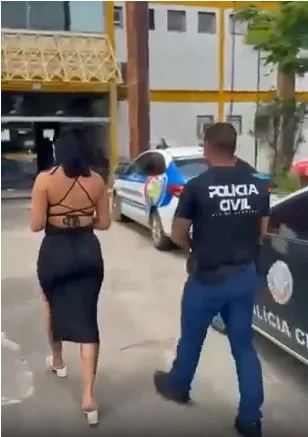 Falsa dentista foi presa em ação de  policiais das 66ª DP (Piabetá) e 60º DP (Campos Elíseos), com a participação do Conselho Regional de Odontologia (CRO)