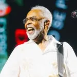 O cantor fará show gratuito no dia 22 de novembro, na Praia de Icaraí, no dia em que a cidade comemora seu aniversário