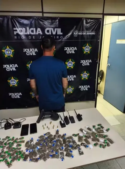 'Chinela' é apontado como líder do tráfico de drogas na Favela da Estação, em Ponta Negra