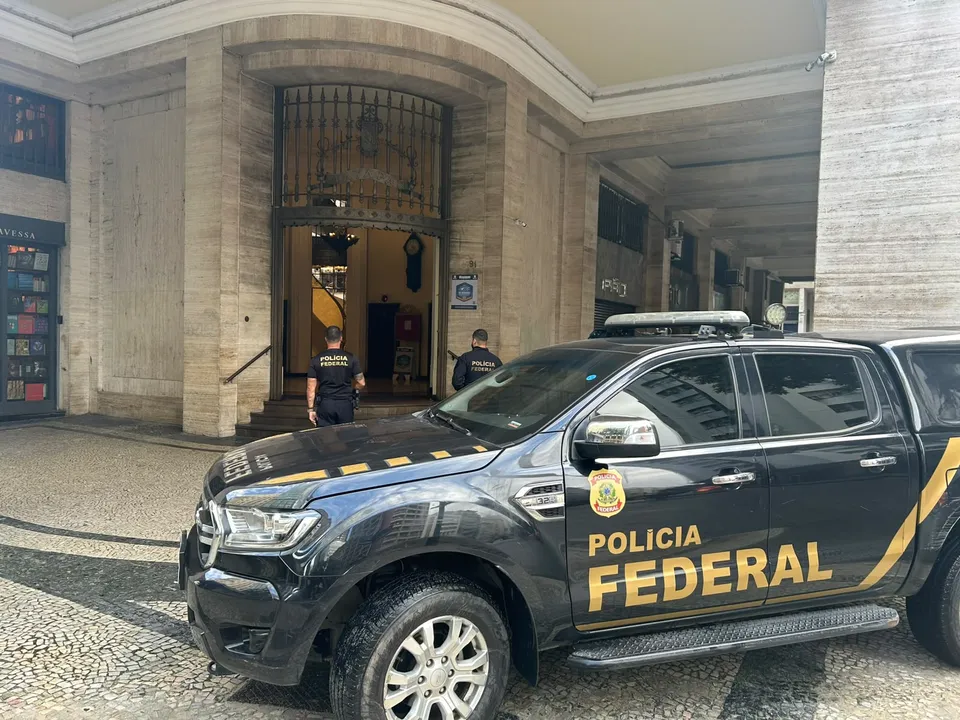 A primeira fase da investigação buscou apurar as irregularidades encontradas nos contratos firmados entre o Governo do Estado do Rio de Janeiro e uma empresa privada