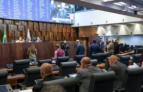 Alerj aprova reserva de 10% das vagas para mães solo em escolas técnicas públicas do estado