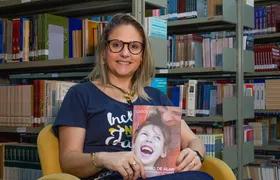 Autora de Niterói lança livro sobre realidade de uma mãe atípica