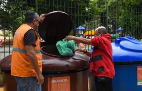 Clin intensifica coleta seletiva com instalação de novos moloks no Centro de Niterói