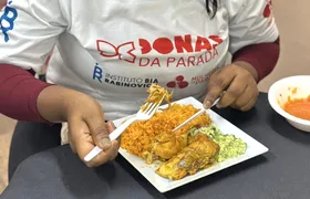 Cozinha solidária: Mulheres da Parada oferecem refeições gratuitas saudáveis em São Gonçalo