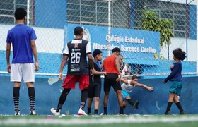 Crianças e jovens gonçalenses participam de aulas de futebol no Boaçu