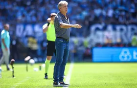 Empate entre Grêmio e Palmeiras mantém Vasco fora da zona de rebaixamento