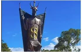 Estátua de 11 metros do Diabo é construída no Ceará