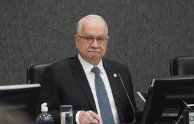 Fachin dá 24 horas para PF enviar informações sobre celular de Vorcaro
