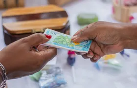 Feira Solidária Mulheres da Parada lança moeda social em São Gonçalo