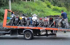 Fiscalização contra motos barulhentas autua 30 motociclistas em Niterói