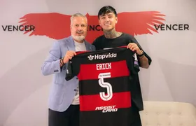 Flamengo renova contrato do volante Erick Pulgar
