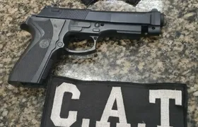 Guarda Municipal apreende arma falsa na Praça do Rink, em Niterói