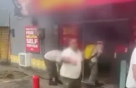 Incêndio atinge restaurante no Centro de Cabo Frio