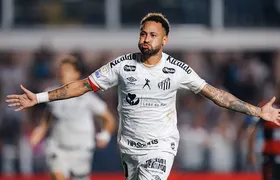 Neymar marca duas vezes e Santos busca empate com o Flamengo na Vila Belmiro