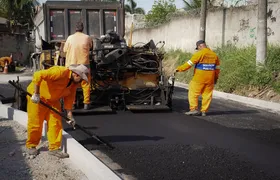 Obra de pavimentação melhora acesso a bairro de Itaboraí