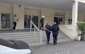 Operação mira esquema de tráfico de drogas e armas do Comando Vermelho com participação de agentes públicos