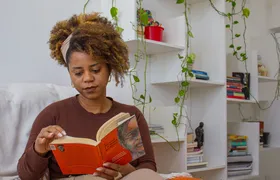Psicologia em Diáspora: espaço em São Gonçalo é pioneiro no atendimento focado na saúde mental racializada e intercultural