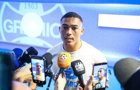 Vasco negocia pré-contrato com Carlos Vinícius, do Grêmio