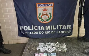Homem é preso vendendo drogas durante ação da PM em Niterói