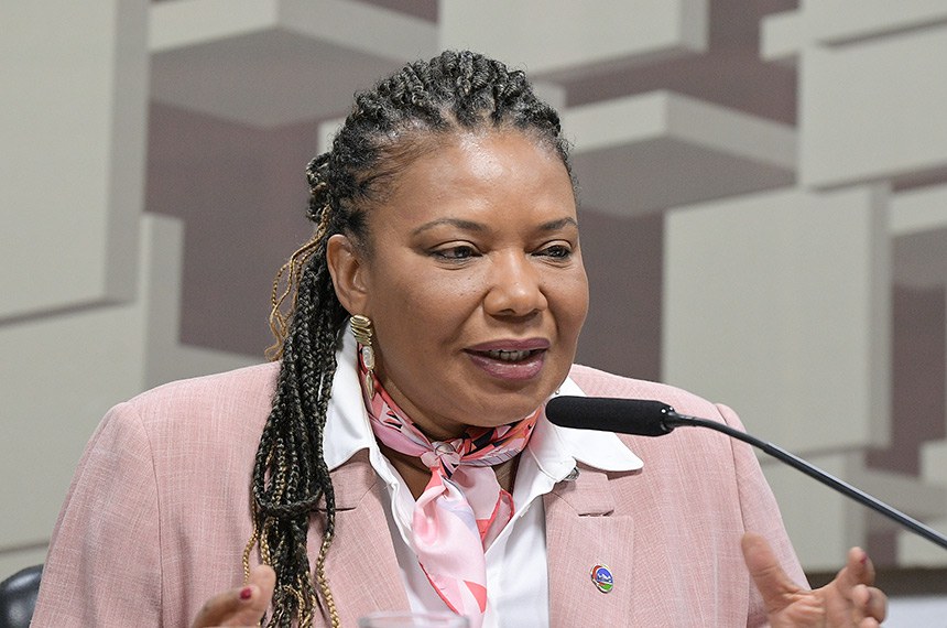 Em São Gonçalo, Margareth Menezes participa de diálogo sobre cultura, juventude e periferias
