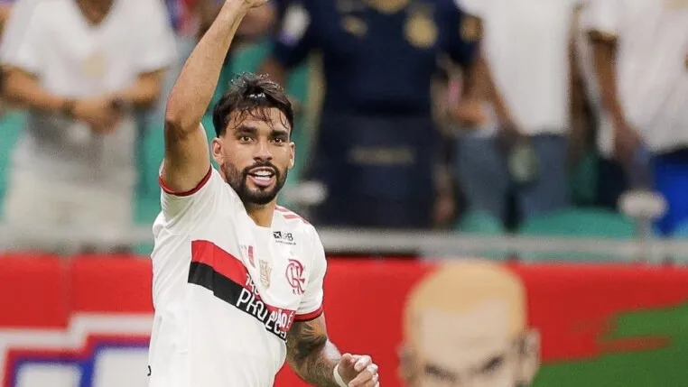 Paquetá entrou no intervalo da partida, no lugar de Gonzalo Plata, mas precisou deixar o campo aos 32 minutos do segundo tempo após sentir dores
