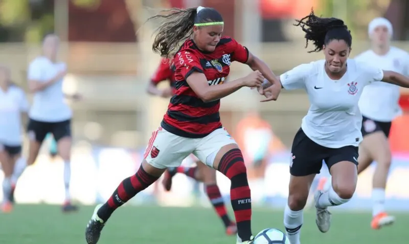 Imagem ilustrativa da imagem Flamengo e Corinthians encerram sexta rodada do Brasileirão Feminino