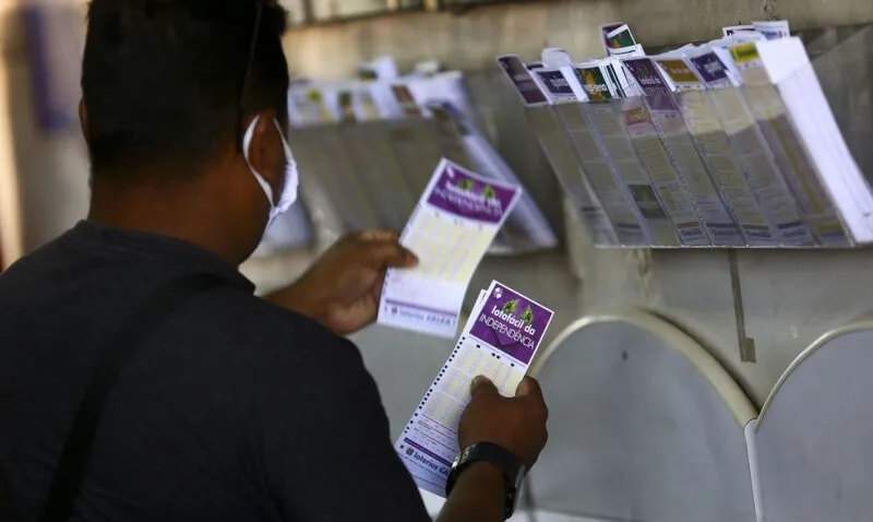 Lotofácil da Independência sorteia hoje (12) prêmio especial estimado em R$ 120 milhões