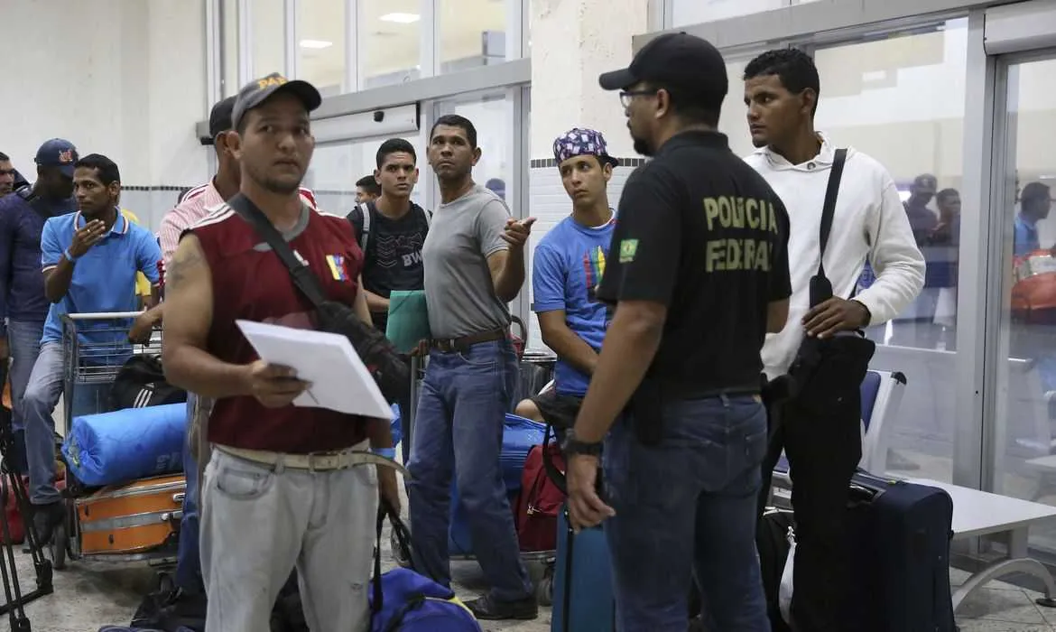 Imagem ilustrativa da imagem Governo concede status de refugiado a quase 8 mil venezuelanos