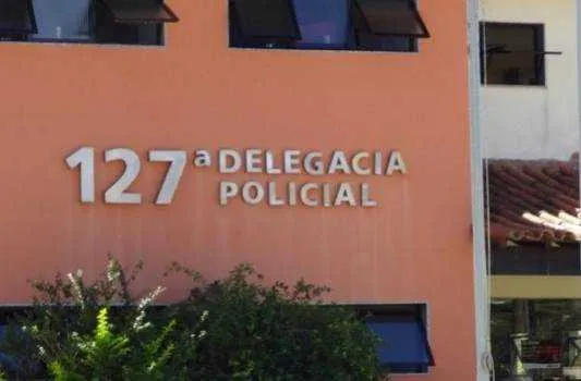 O material e os homens foram levados para a 127ª DP (Armação de Búzios)