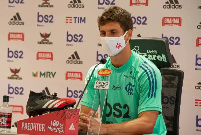 Imagem ilustrativa da imagem Rodrigo Caio é o oitavo jogador do Flamengo a testar positivo para a Covid-19