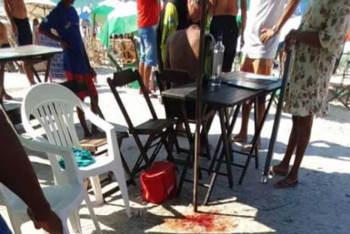 A ocorrência está sendo registrada na  132º DP (Arraial do Cabo) 