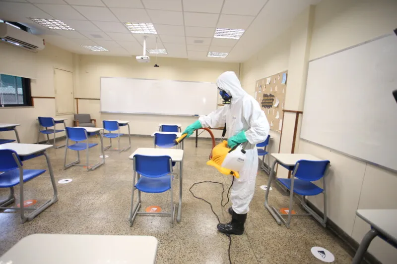 Imagem ilustrativa da imagem Niterói autoriza retomada das aulas presenciais no Ensino Médio