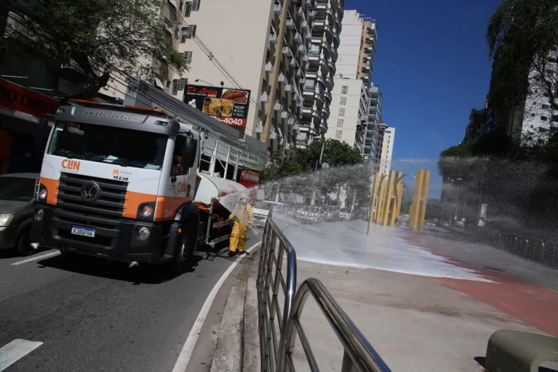 Imagem ilustrativa da imagem Novo ciclo de sanitização nas ruas de Niterói