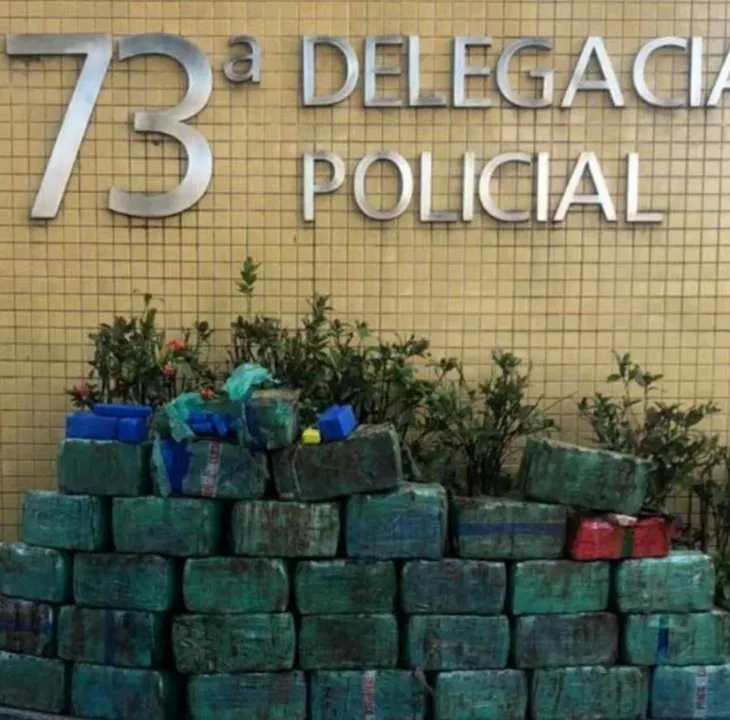Dois homens acabaram presos por tráfico de drogas e associação ao tráfico
