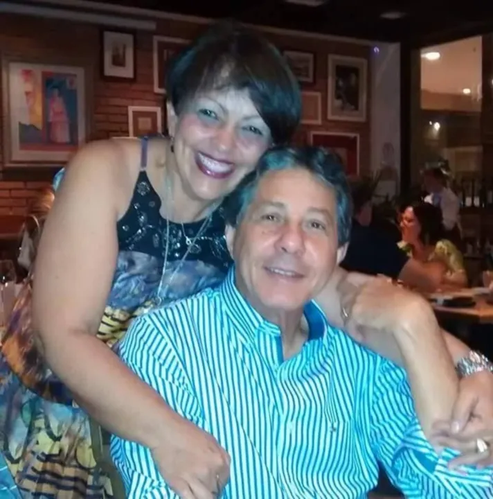 O casal estava separado há dois meses depois de 30 anos casados.