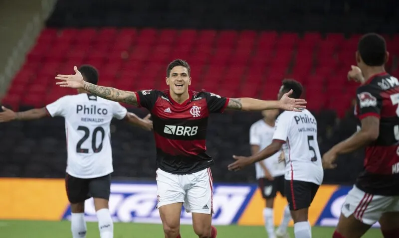 Pedro continua em excelente fase e tem sido fundamental para o rubro-negro carioca