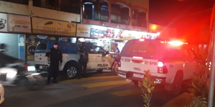 Após a perícia, o corpo foi removido e levado para o Instituto Médico Legal (IML) de Macaé